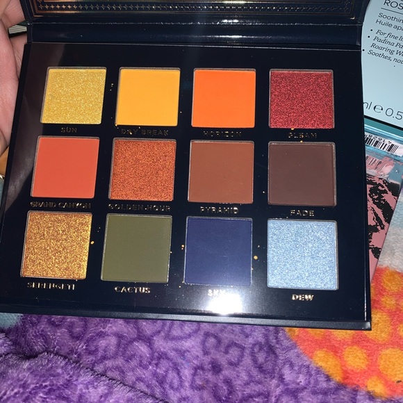 Make your eyeshadow look bad ass with this palette - Picture 2 of 3